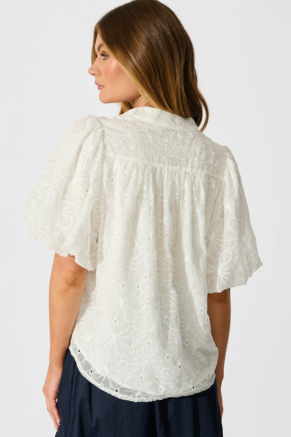 Soft Horizon Top in White Floral Broderie