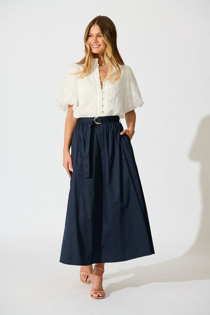 Soft Horizon Top in White Floral Broderie