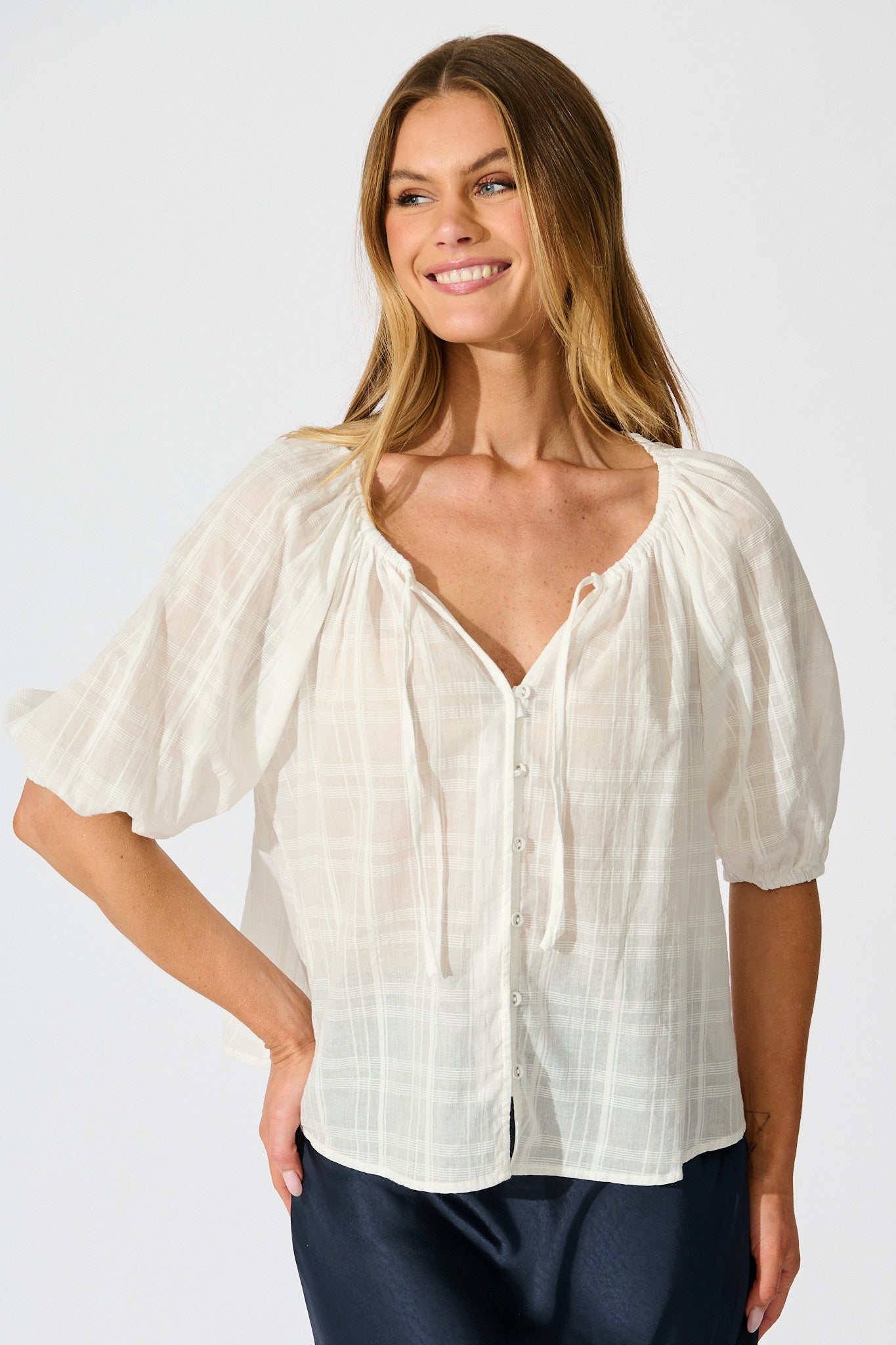 Seabound Top in White Textured Cotton