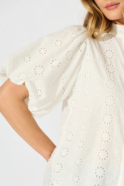Krizza Top In White Embroidered Cotton