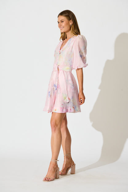 Zoeva Dress in Light Pink Floral