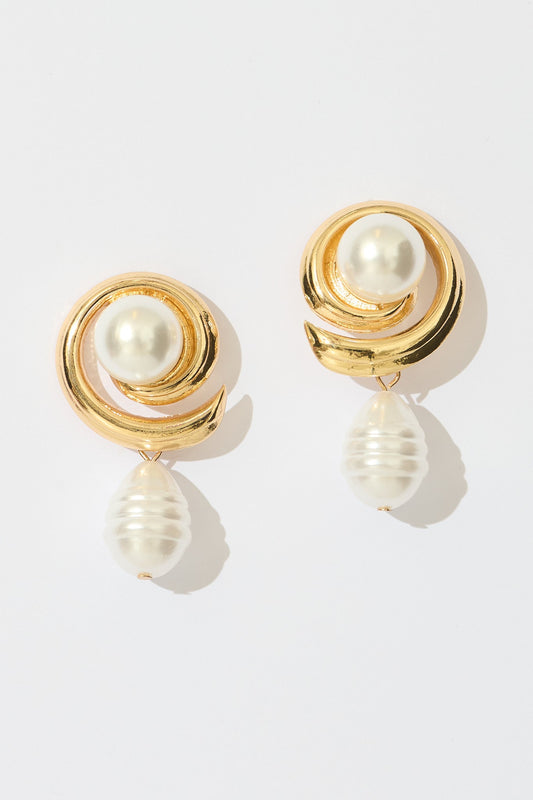Daniella Drop Earrings in Gold with Pearl
