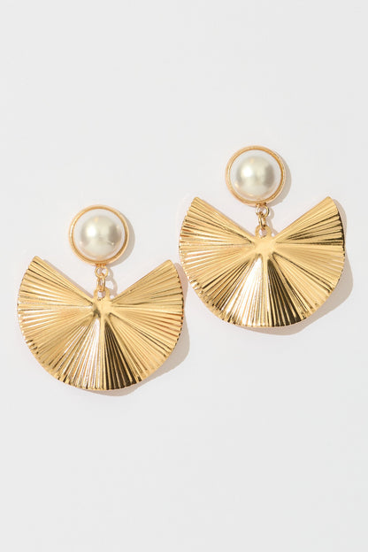 Daphne Drop Earrings in Gold with Pearl