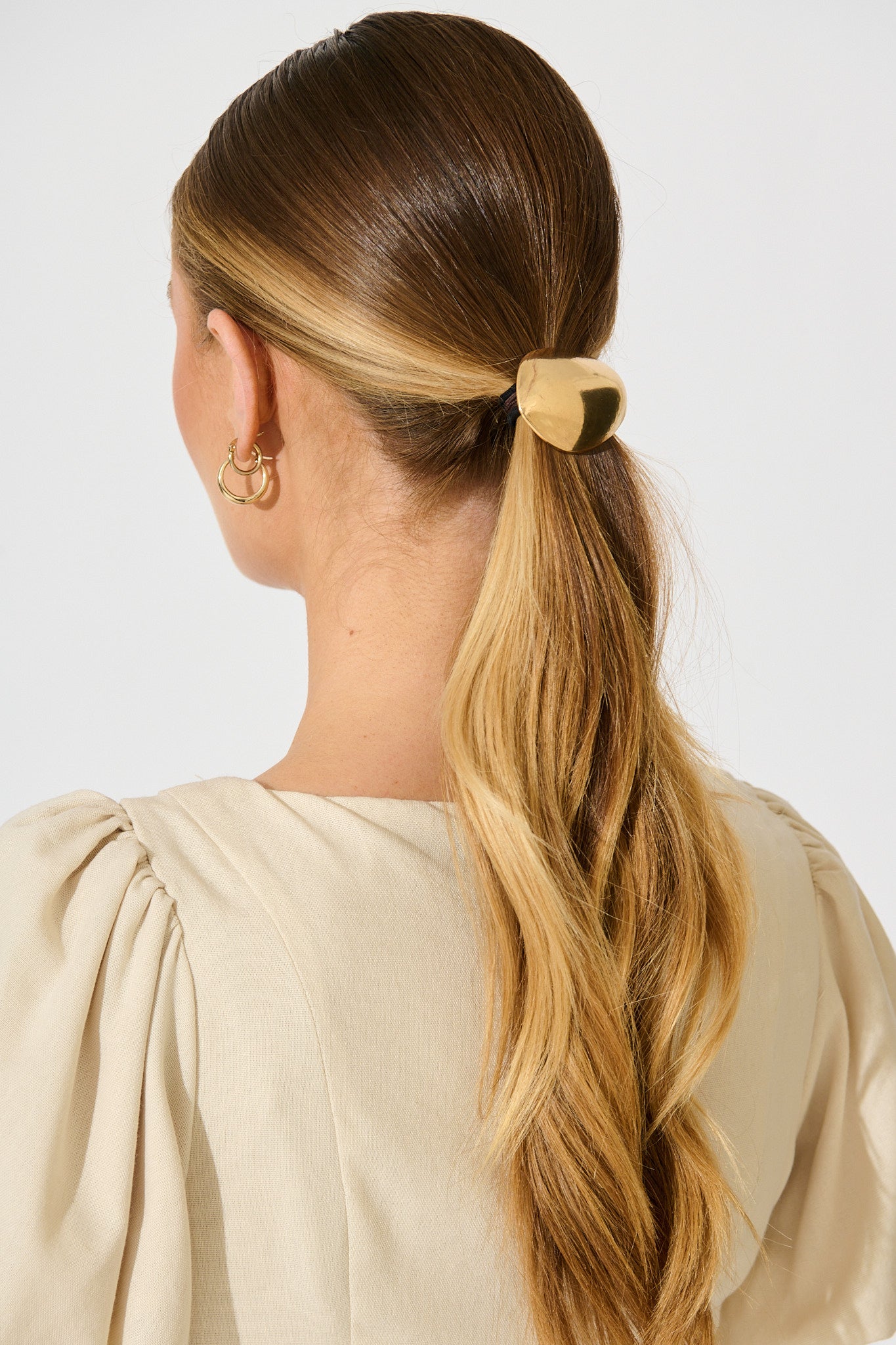 Olla Metal Ponytail Cuff Hair Tie in Gold