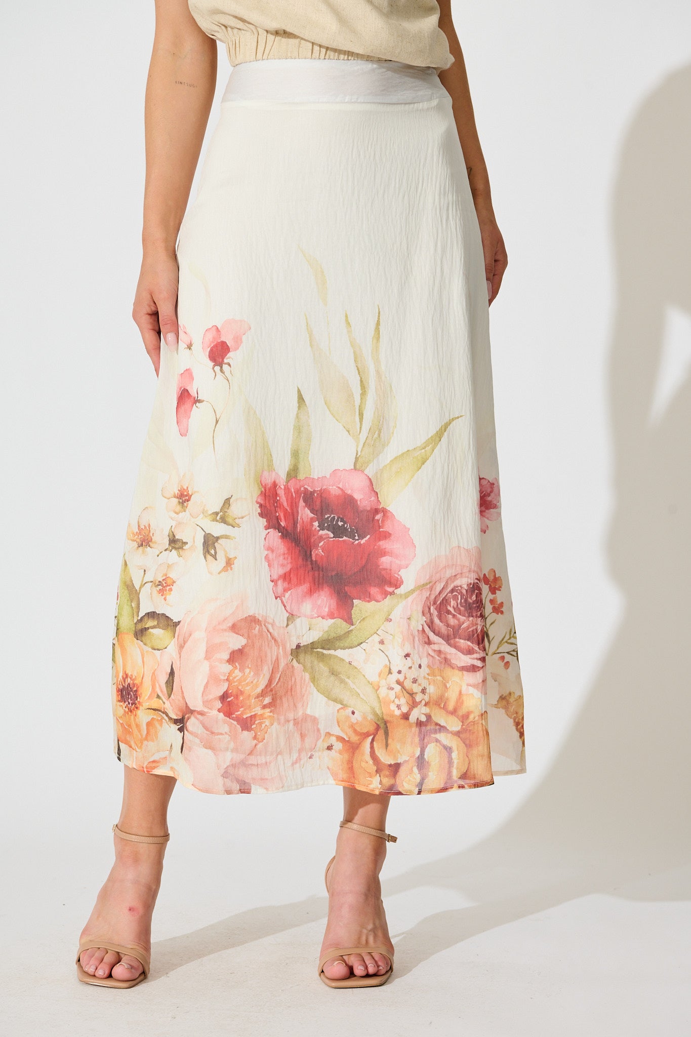 Faelina Maxi Skirt in White with Floral Print Linen Blend