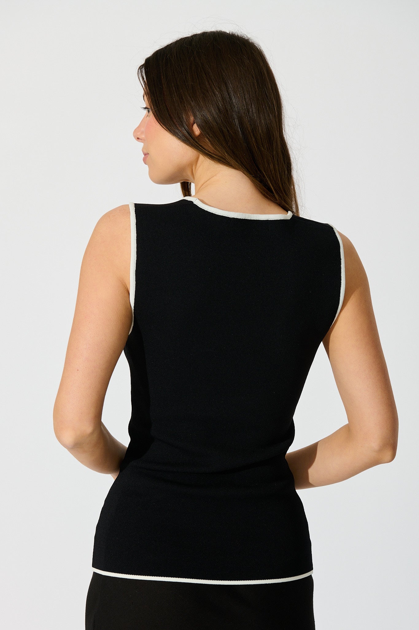 Avena Knit Top in Black